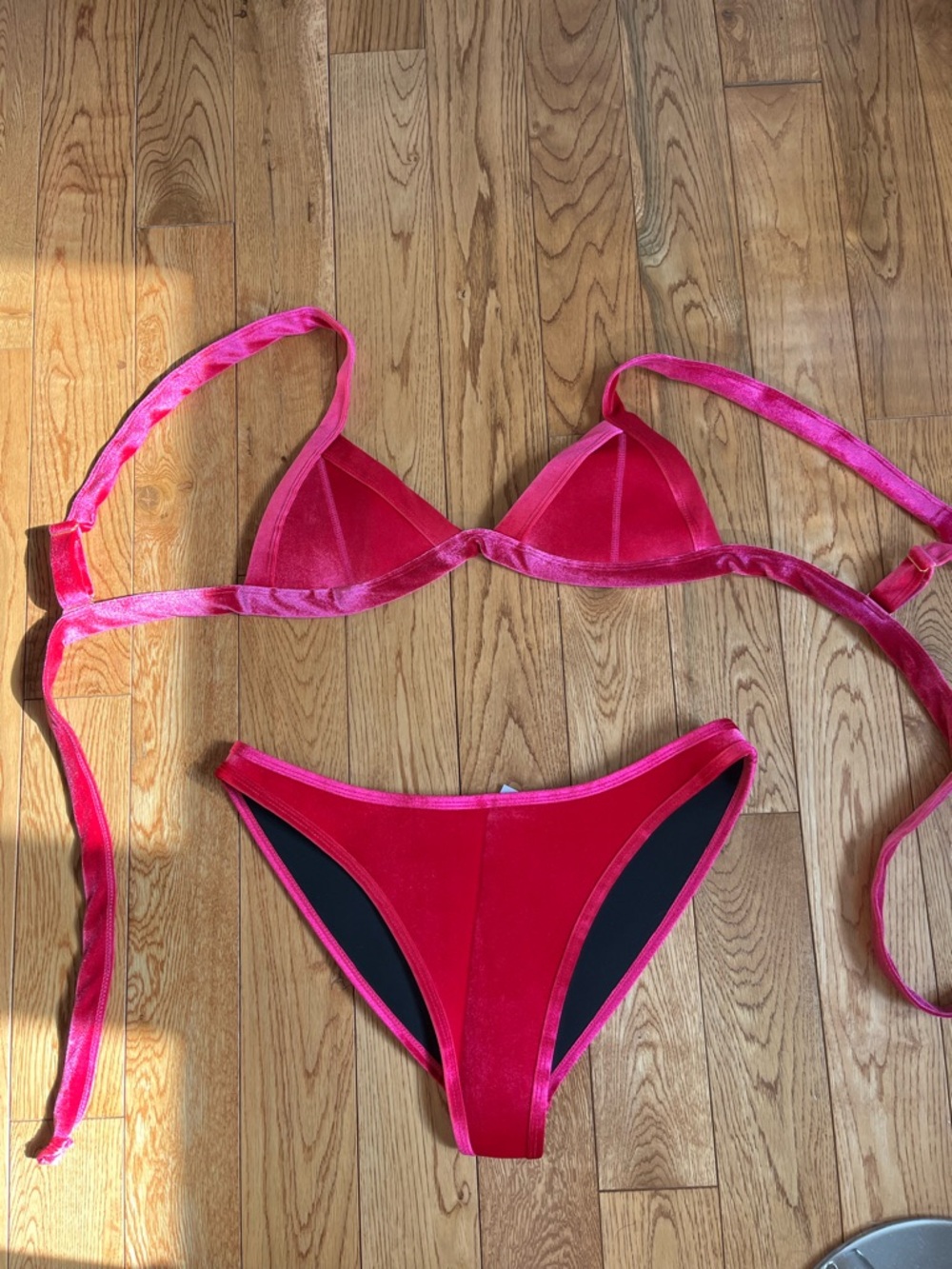 NWOT Hoaka swimwear bikini